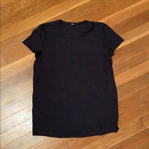 Lululemon shirt size 4